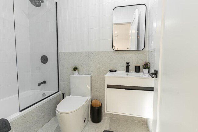 Building Photo - 1255 Decatur St