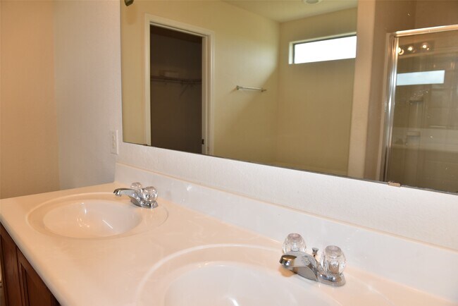 Building Photo - 2626 Ensbrook Meadow Lane