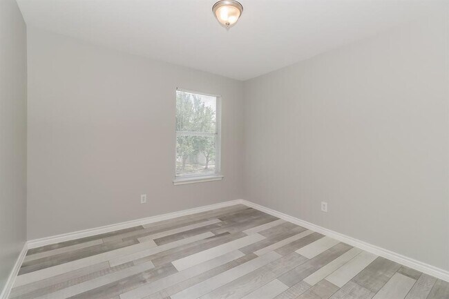 Building Photo - 6805 Doyal Dr
