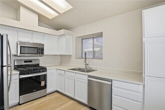 Building Photo - 6224 Caprino Ave
