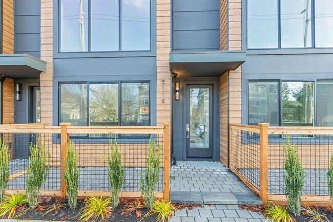 Building Photo - Stunning Brand-New Ballard Townhome with Air Conditioning