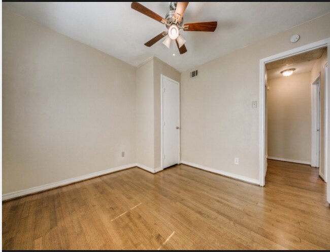 Building Photo - 4401 Astor Rd