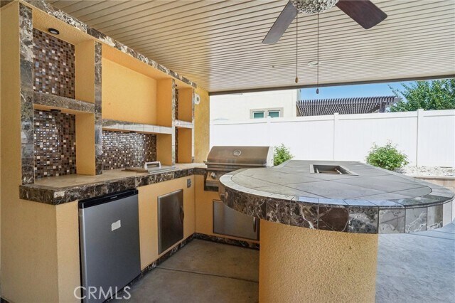 Building Photo - 35676 Small Pine Ct