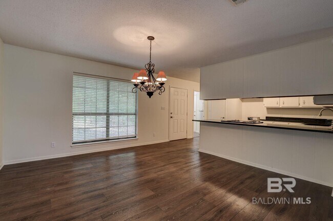 Building Photo - 7269 Charbon Dr