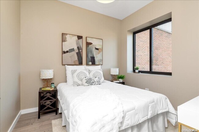 Building Photo - 29-28 Newtown Ave