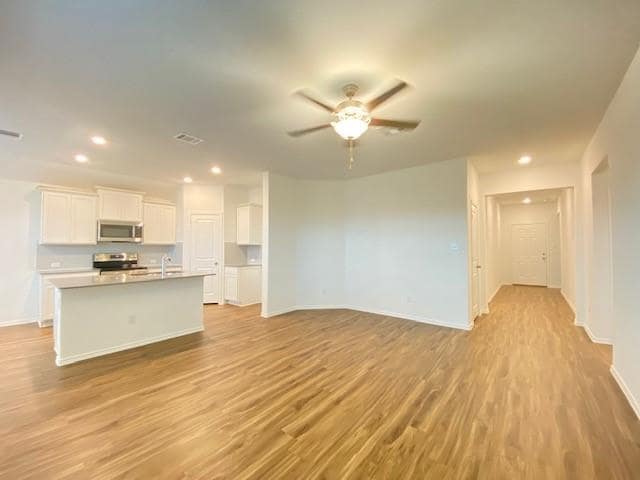 Building Photo - 426 Bluejack Wy