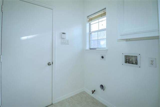 Building Photo - 504 Renfro Ct