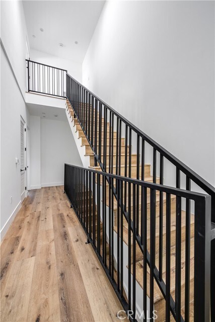 Building Photo - 5044 Laurel Canyon Blvd