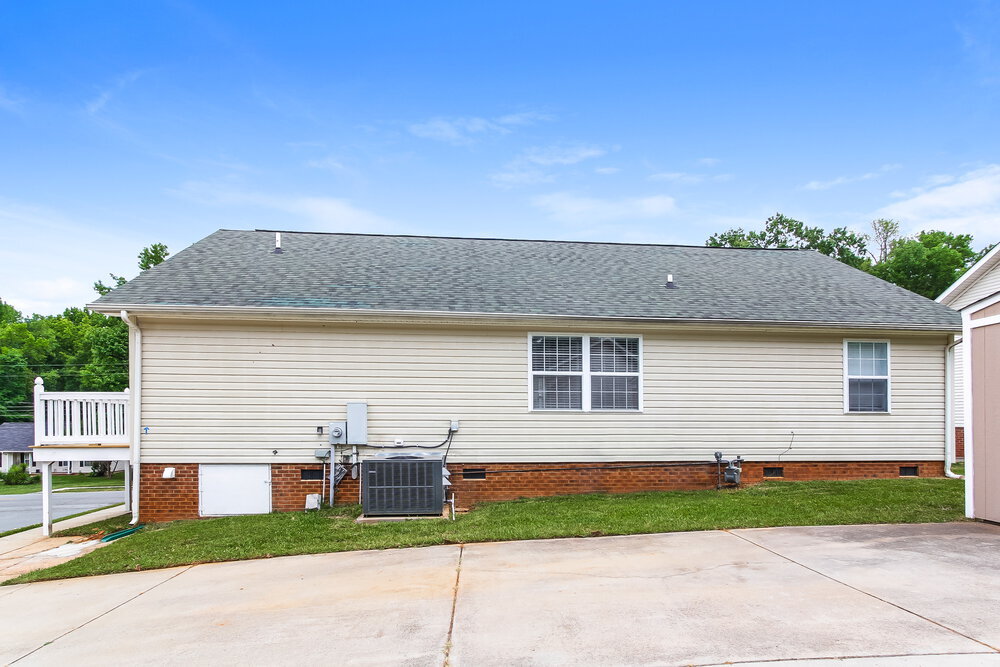 Building Photo - 5225 Milhaven Ln