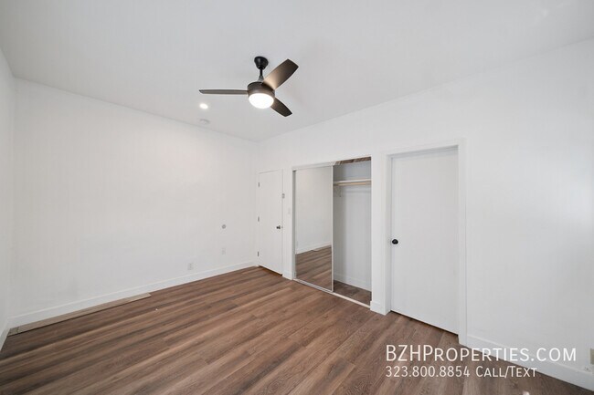 Building Photo - 1318 S Mariposa Ave