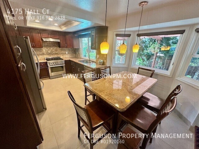 Building Photo - 4175 Hall Ct