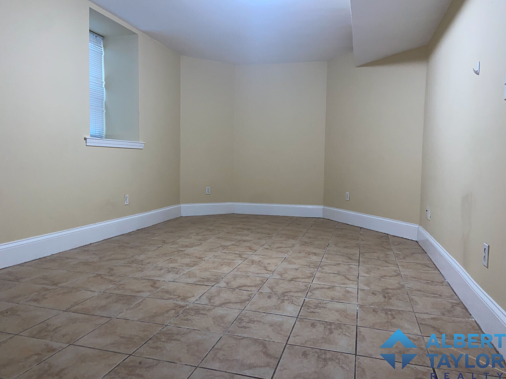 Building Photo - 19 Parker Hill Ave