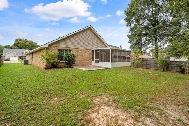 Building Photo - 2659 Rosebud Dr E