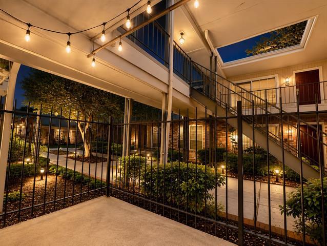 Building Photo - 5319 Fleetwood Oaks Ave