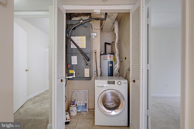 Building Photo - 14229 Bowsprit Ln