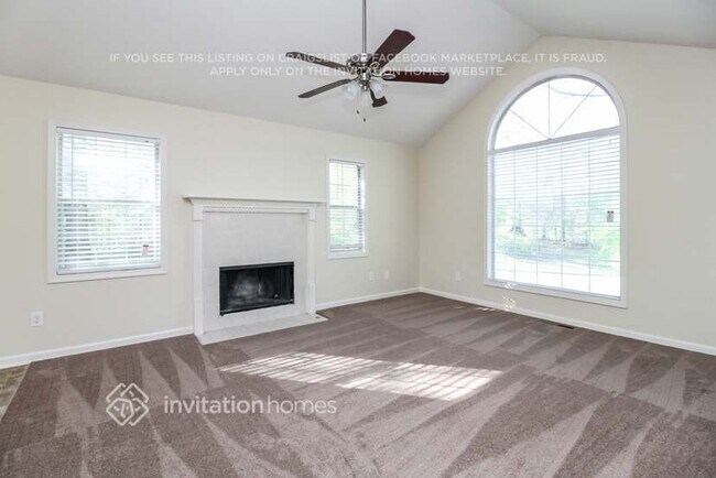 Building Photo - 1718 Independence Dr