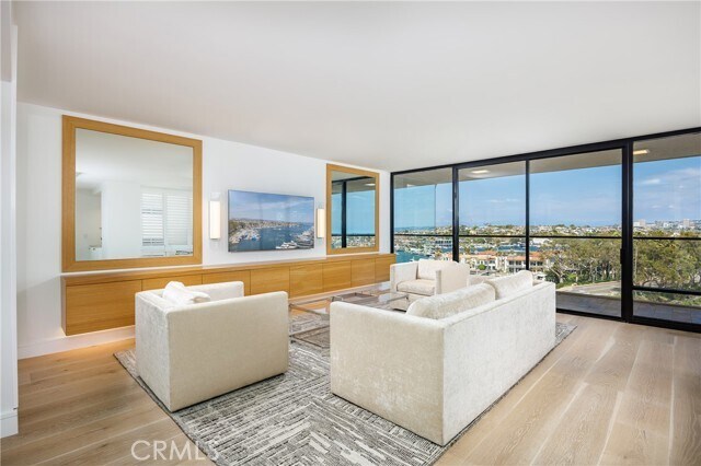 Building Photo - 601 Lido Park Dr