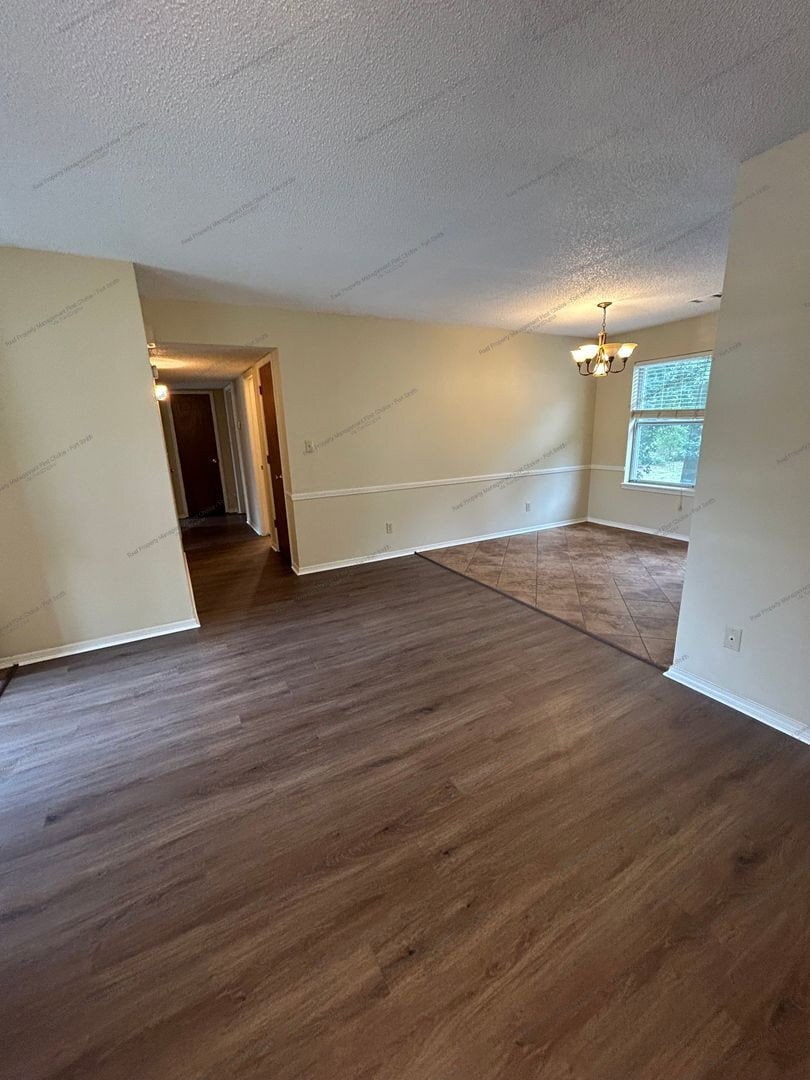 Building Photo - 1413 Grand Oak Dr