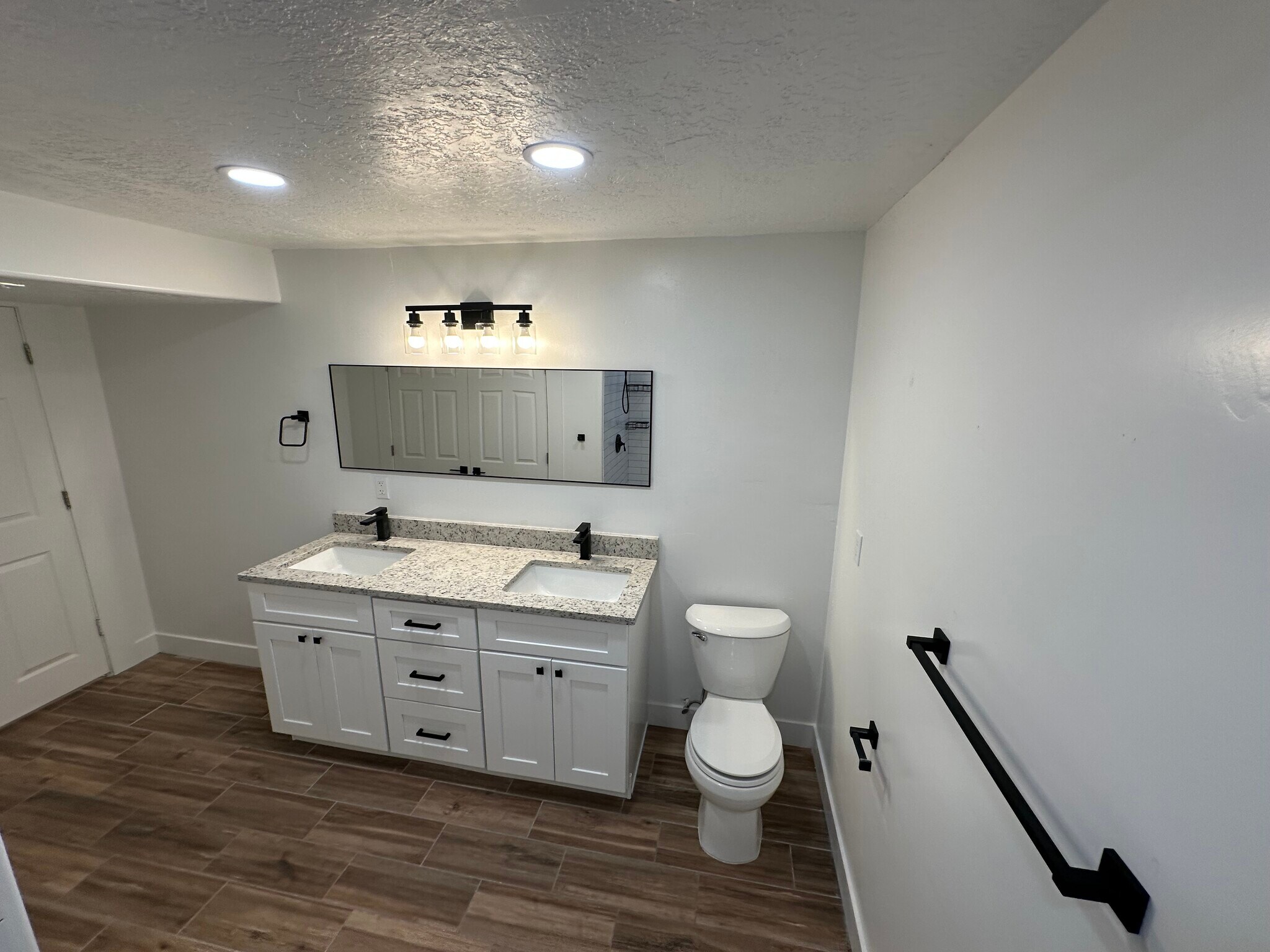 Building Photo - 2906 S 1550 W