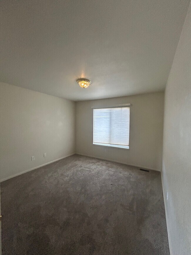 Building Photo - 9060 Strand Way