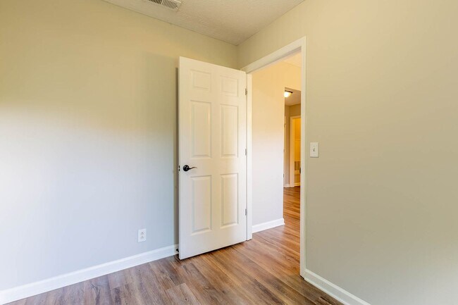Building Photo - 5078 Cornelius Dr