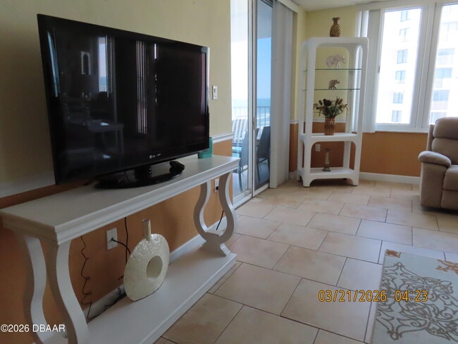 Building Photo - 3043 S Atlantic Ave