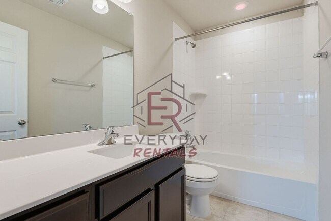 Building Photo - 2102 Gadwall Dr