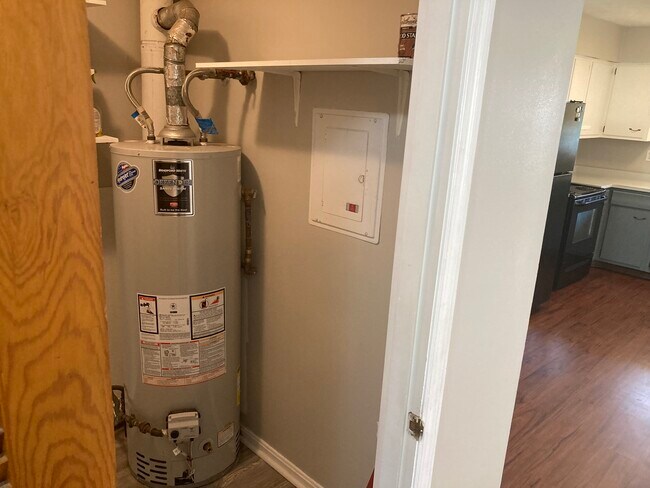 Building Photo - 2208 Winterberry Dr