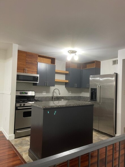 Building Photo - 1205 Kenzie Dr