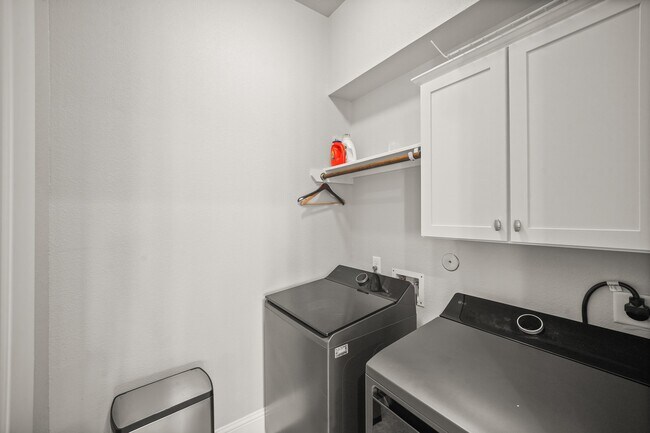 Building Photo - 1227 Creekside Acres Ct