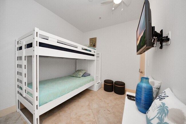 Building Photo - 10327 Termini-San Luis Pass Rd