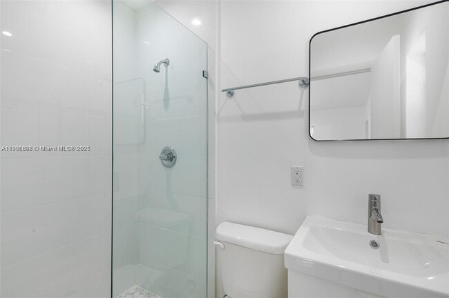 Building Photo - 540 NE 67th St