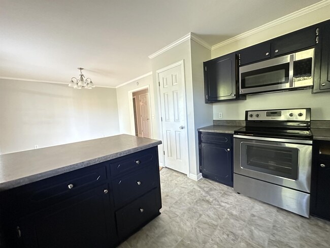 Building Photo - 145 Stoney Hill Ln