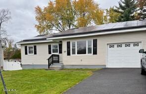 Building Photo - 10 Flicker Dr