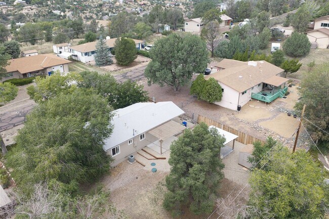 Building Photo - 2111 Nolte Dr