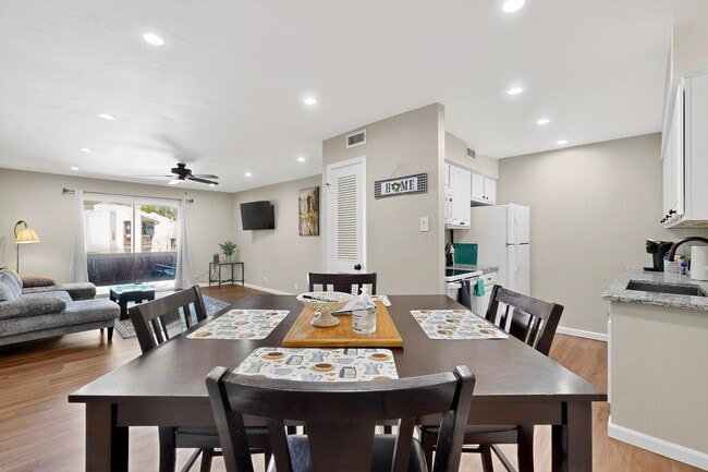 Building Photo - 1601 Pennsylvania St NE