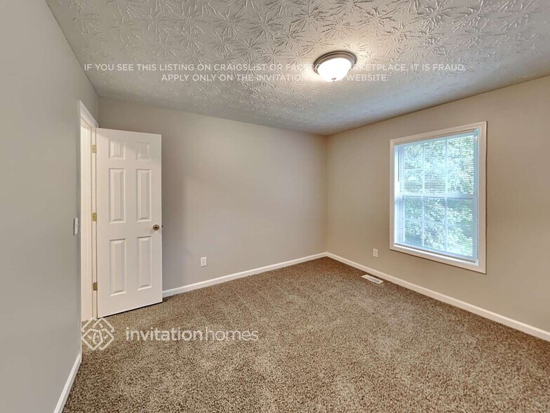 Building Photo - 410 Tara Oaks Ct