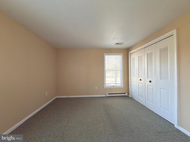 Building Photo - 18077 Raven Rocks Rd