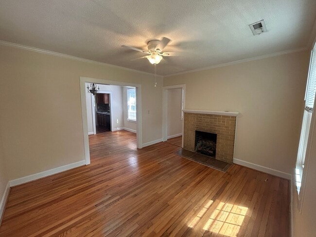 Building Photo - Charming 2 Bedroom Home in Hanahan's Highland Park neighborhood!