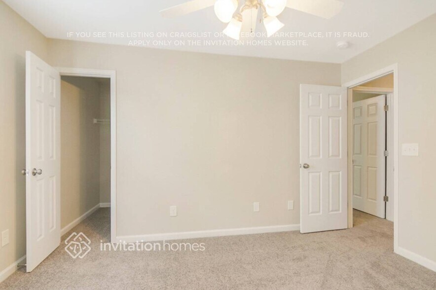 Building Photo - 2349 Lazy River Dr