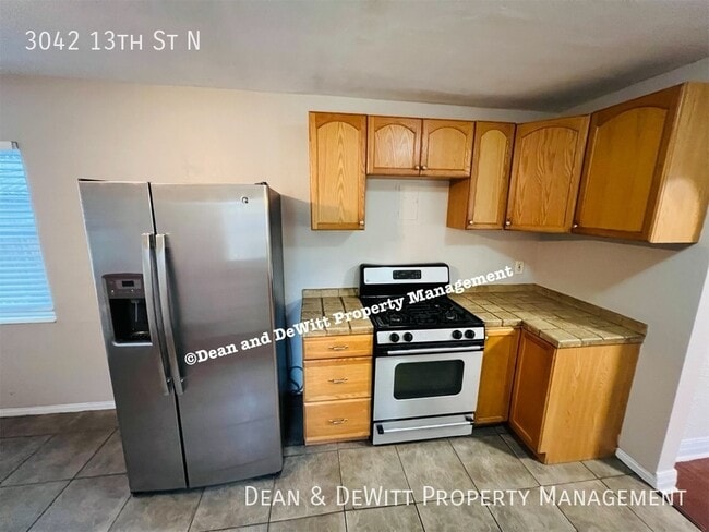 Building Photo - 3042 13th St N