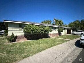 Building Photo - 1461 Topaz Way