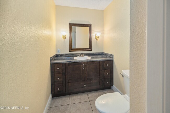 Building Photo - 695 A1A N