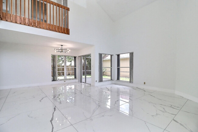 Building Photo - 9401 Aegean Dr