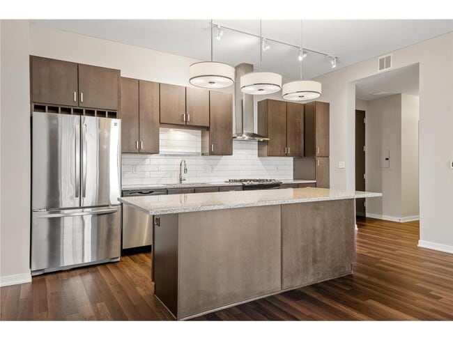 Building Photo - 497 S Marquette Ave