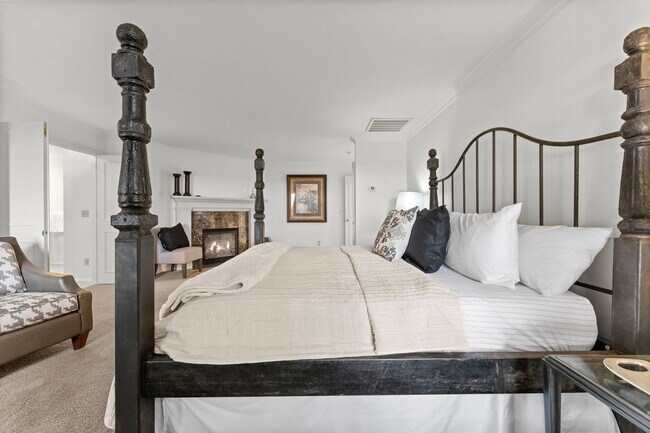 Building Photo - Fully Furnished Luxury Estate in Boise's Lower Highlands