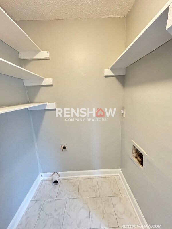 Building Photo - 3932 Dearborn St