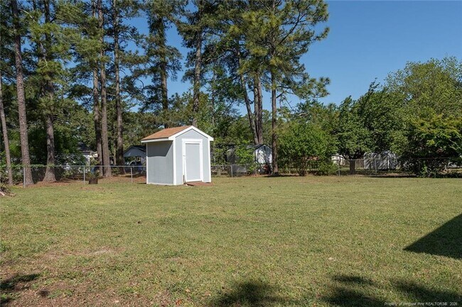 Building Photo - 1939 Shiloh Dr