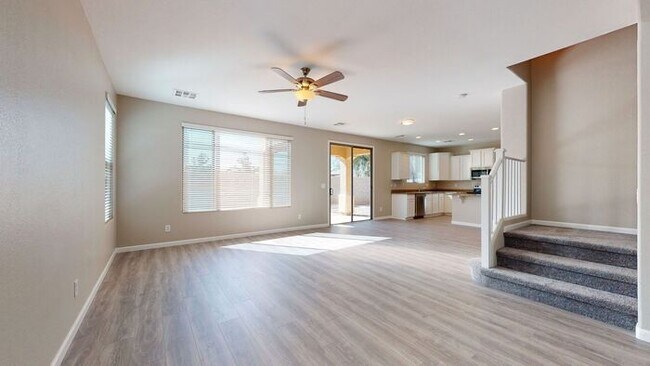 Building Photo - 4125 E Bellerive Dr