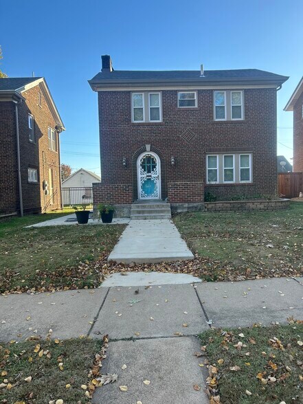 Primary Photo - 6726 Chamberlain Ave